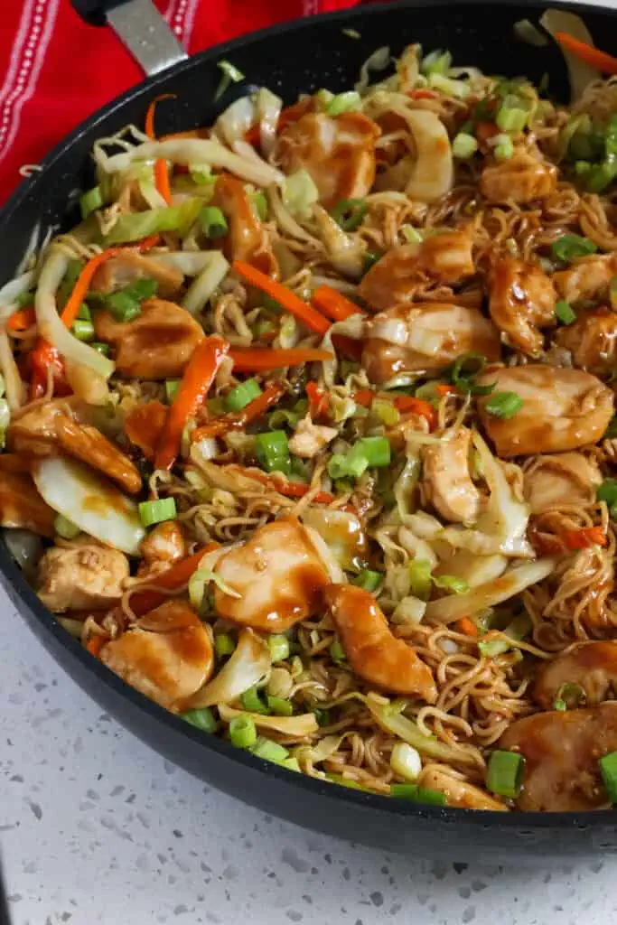 A delectable classic Chinese dish filled with chicken, carrots, cabbage, celery, onions, and crispy stir-fried noodles. Make this easy Chicken Chow Mein at home, and it will easily replace your favorite takeout!