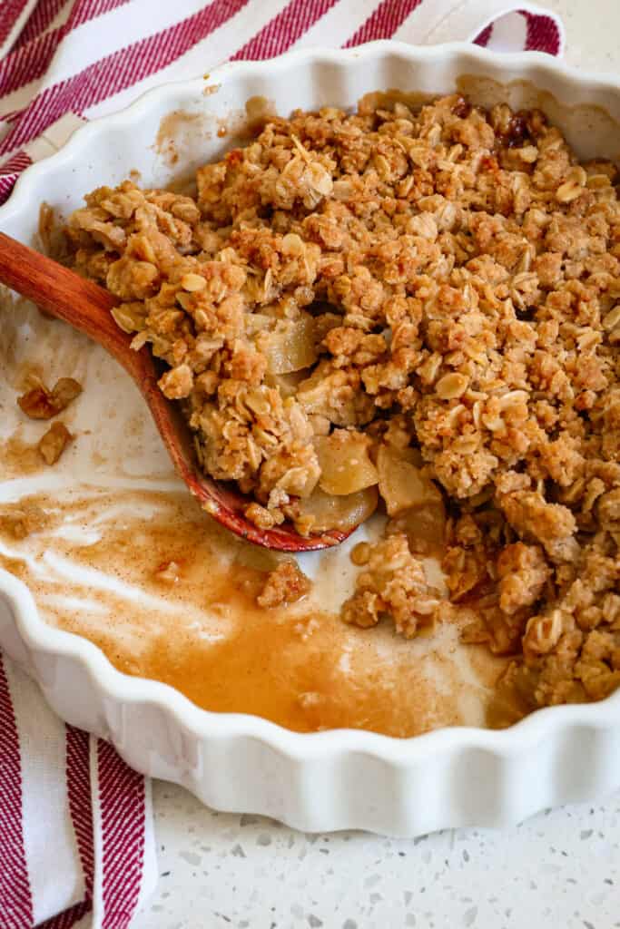 This apple crisp is so much easier to make than a classic apple pie, but with all the flavor, aroma, and texture.