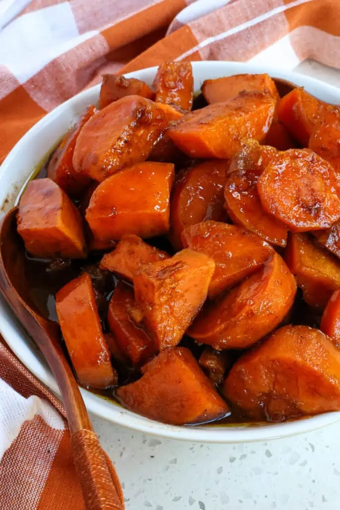 With its sweet flavor, candied yams are so delicious with baked ham, ham steak, roasted turkey, and roasted pork. 