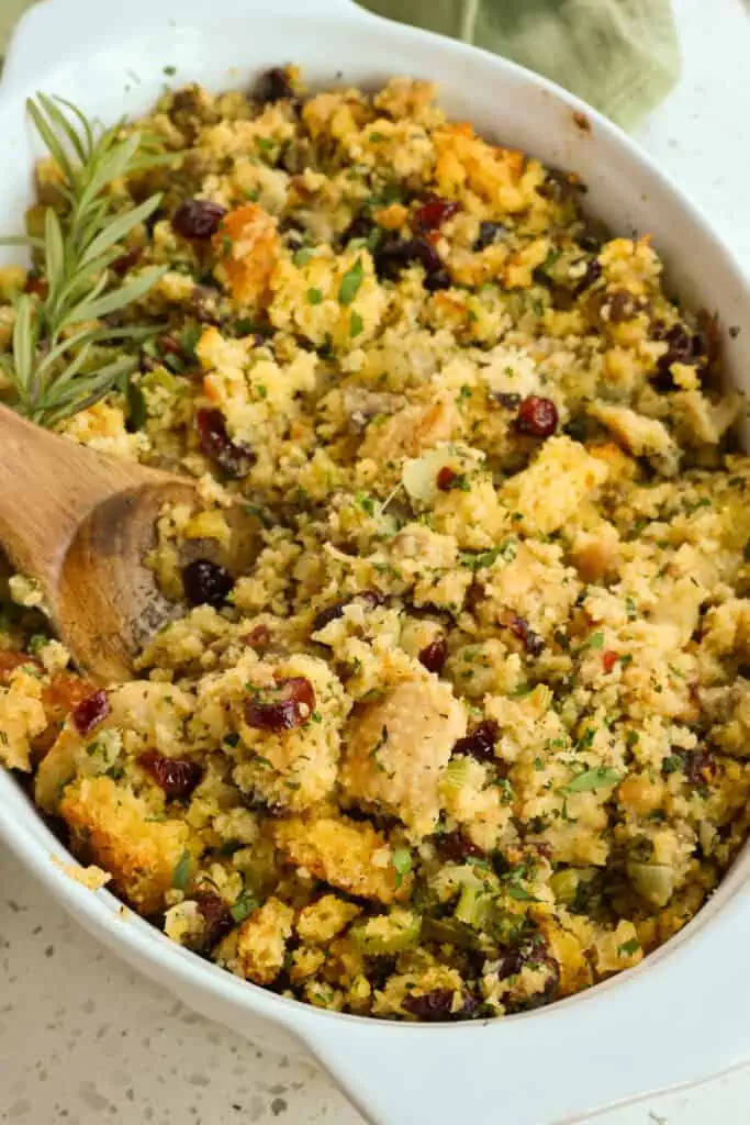 https://www.smalltownwoman.com/wp-content/uploads/2023/09/Cornbread-Stuffing-Preset-10-683x1024.webp