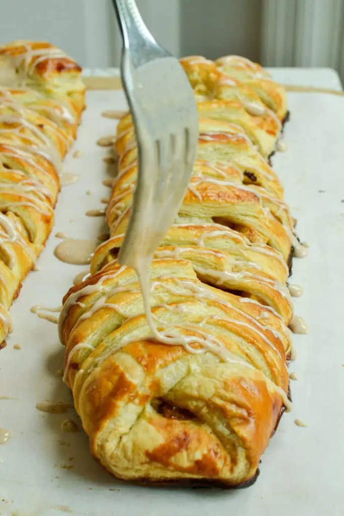 This Apple Strudel is so amazingly easy to make and just perfect with that hot cup of coffee early in the morning. 