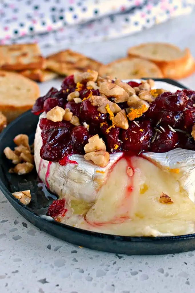 4 Ingredient Baked Brie with Garlic and Thyme - Cup of Zest