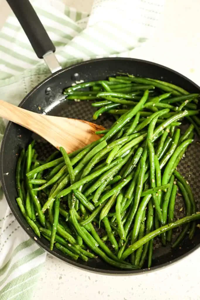 How to make Sautéed Green Beans with garlic