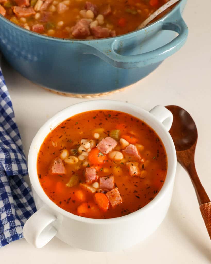 Warm up on a chilly day with this easy, tasty navy bean soup with ham recipe. Packed with protein and flavor, it's the perfect meal for any occasion.