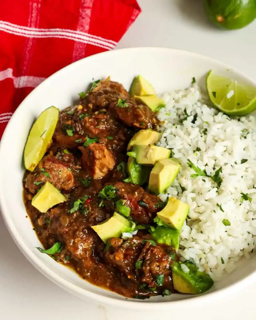 This chile verde recipe combines tender pork, tangy tomatillos, roasted poblanos and jalapenos, sweet onions, and flavorful spices for a tasty meal that the whole family will love.