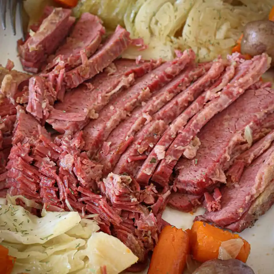Slow cooker corned beef and cabbage recipe