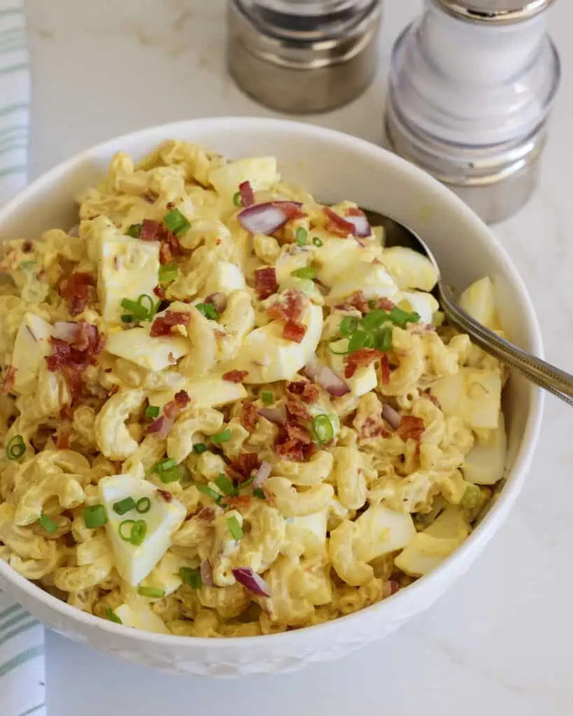 Looking for the perfect dish to bring to your next summer barbecue? This deviled egg pasta salad is the perfect combination of creamy, tangy, and savory flavors. Easy to make and guaranteed to be a crowd-pleaser
