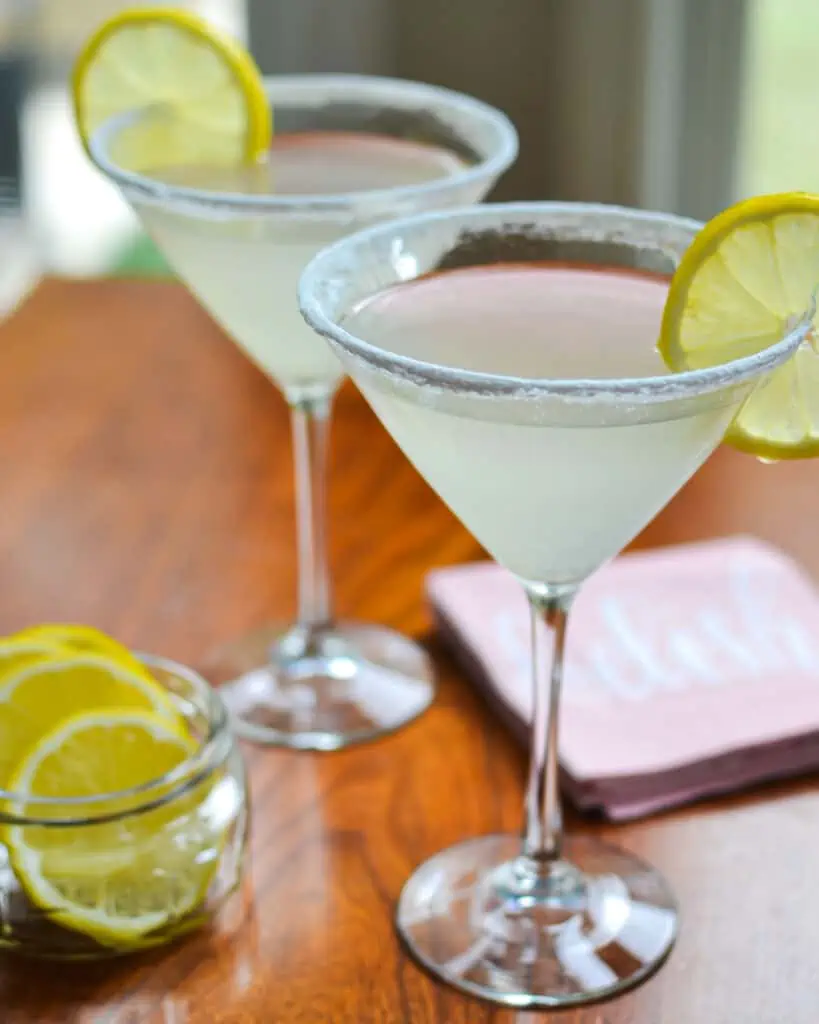 Impress your friends with this easy recipe for a delicious lemon drop martini. Made with just a few ingredients, you'll be sipping on the perfect balance of sweet and sour in no time!