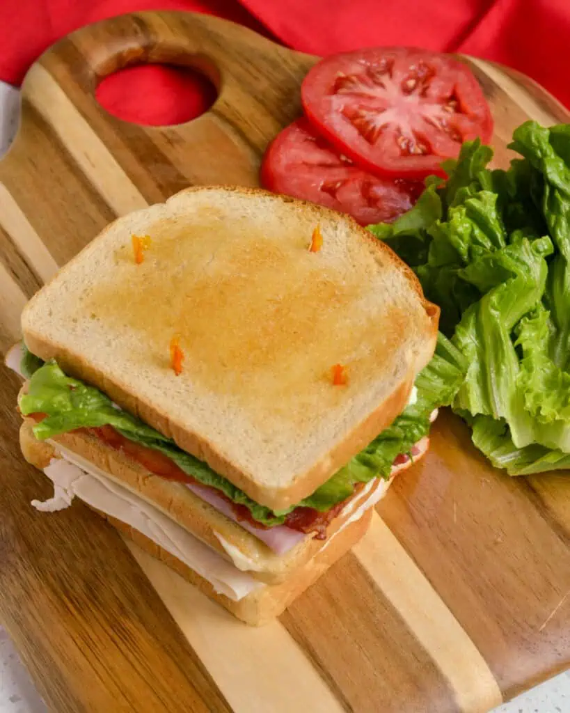 How to make a club sandwich