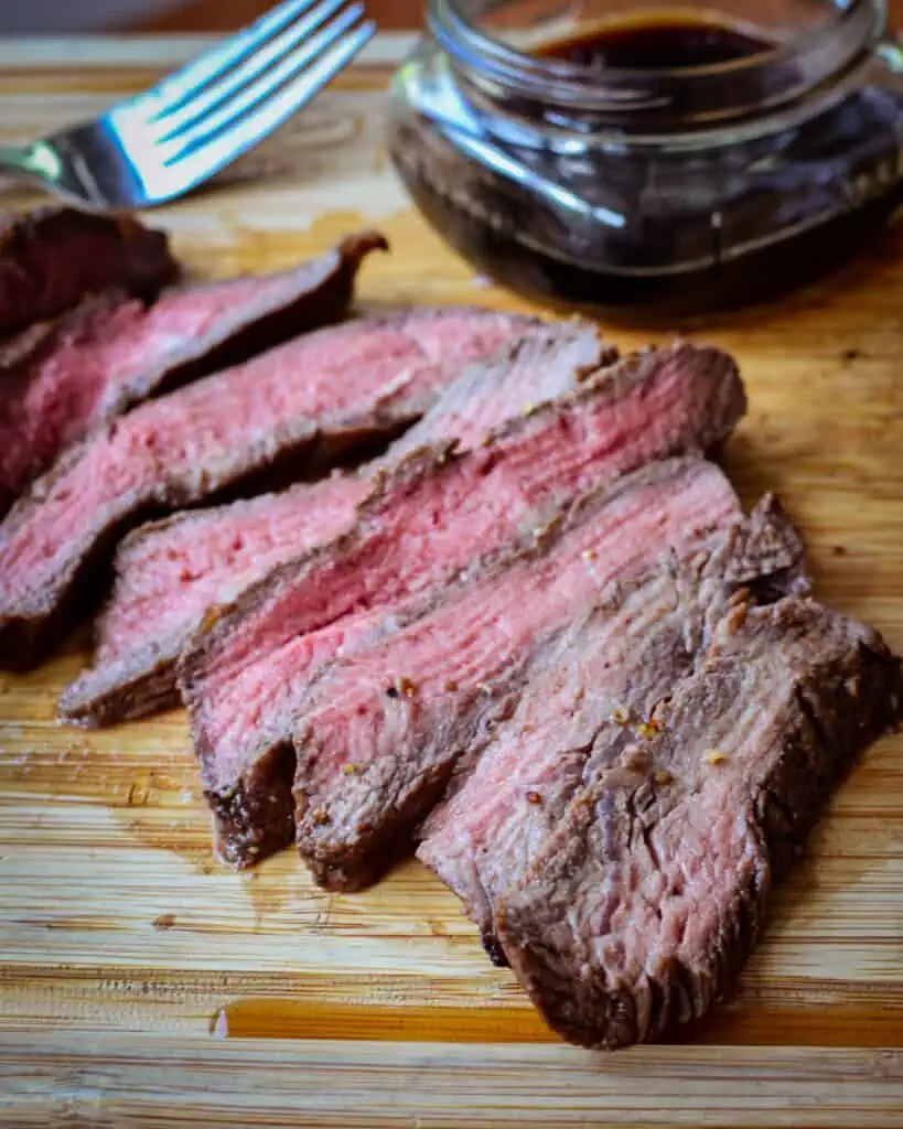 This mouthwatering grilled flank steak recipe is a perfect choice for a summer barbecue or a quick and easy weeknight dinner