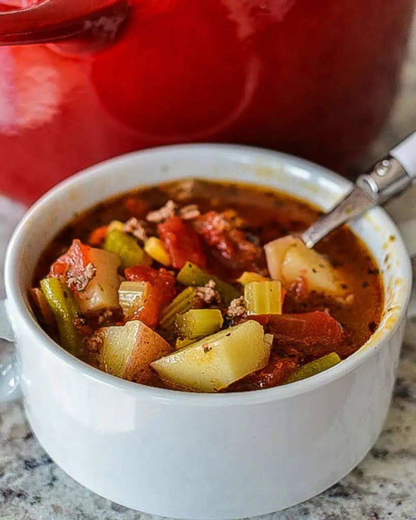 A quick and easy family-friendly soup made with ground beef, garden vegetables and a perfect blend of Italian seasoning.