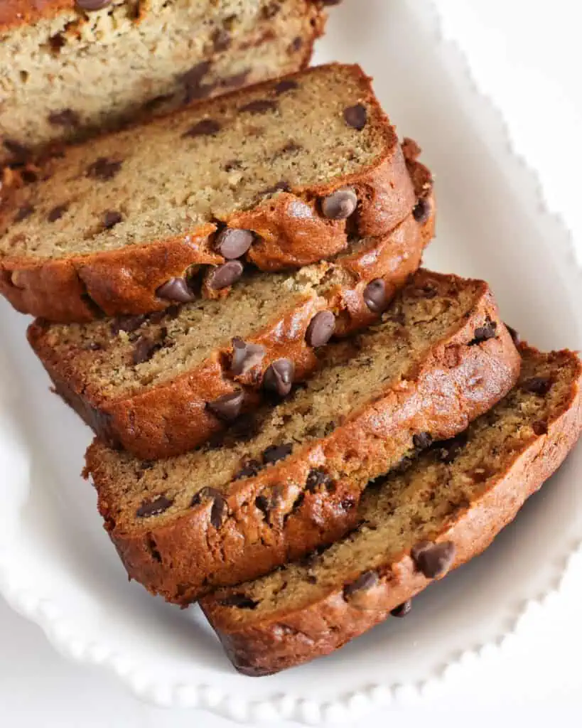 Bring your favorite banana bread recipe up a notch with this delicious peanut butter banana bread!