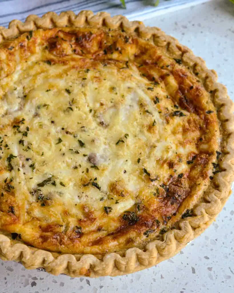 This classic French dish is perfect for breakfast, brunch, or a light dinner. Learn how to make the perfect Quiche Lorraine with this easy and delicious recipe. 