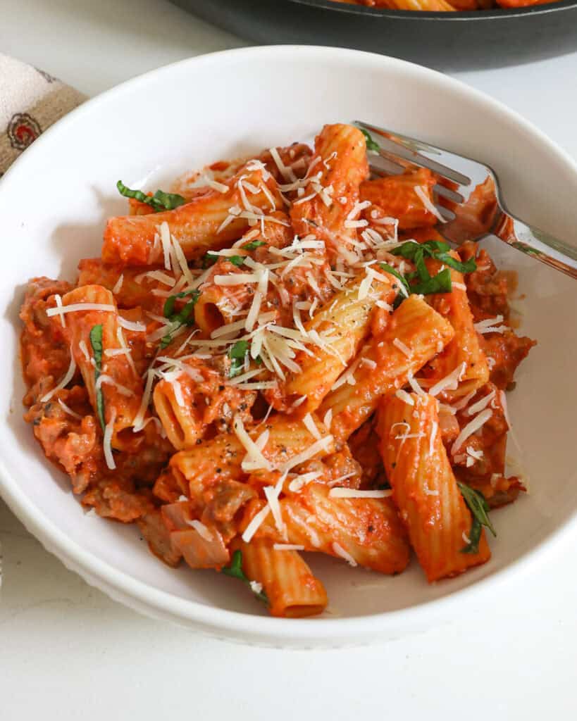 Learn how to whip up a delicious and hearty sausage rigatoni meal in just 30 minutes with this easy recipe. Perfect for busy weeknights!