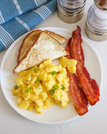 Microwave Scrambled Eggs