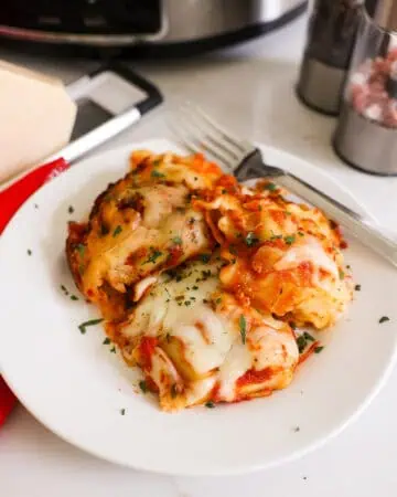Crockpot Ravioli Lasagna