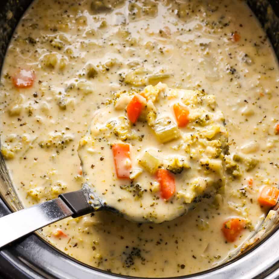 Crockpot Broccoli Cheddar Soup