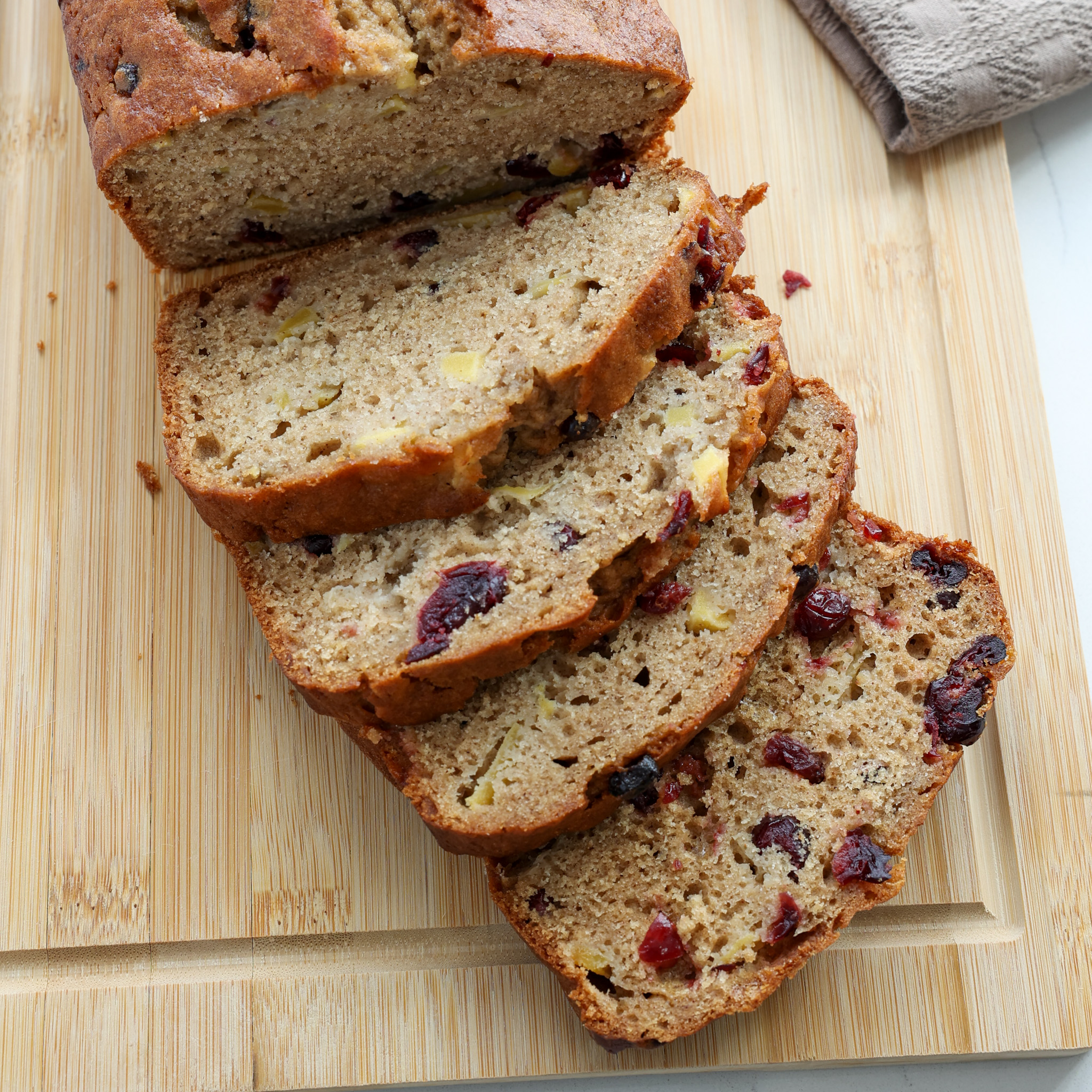 Applesauce bread