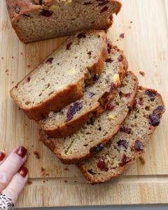 Applesauce bread
